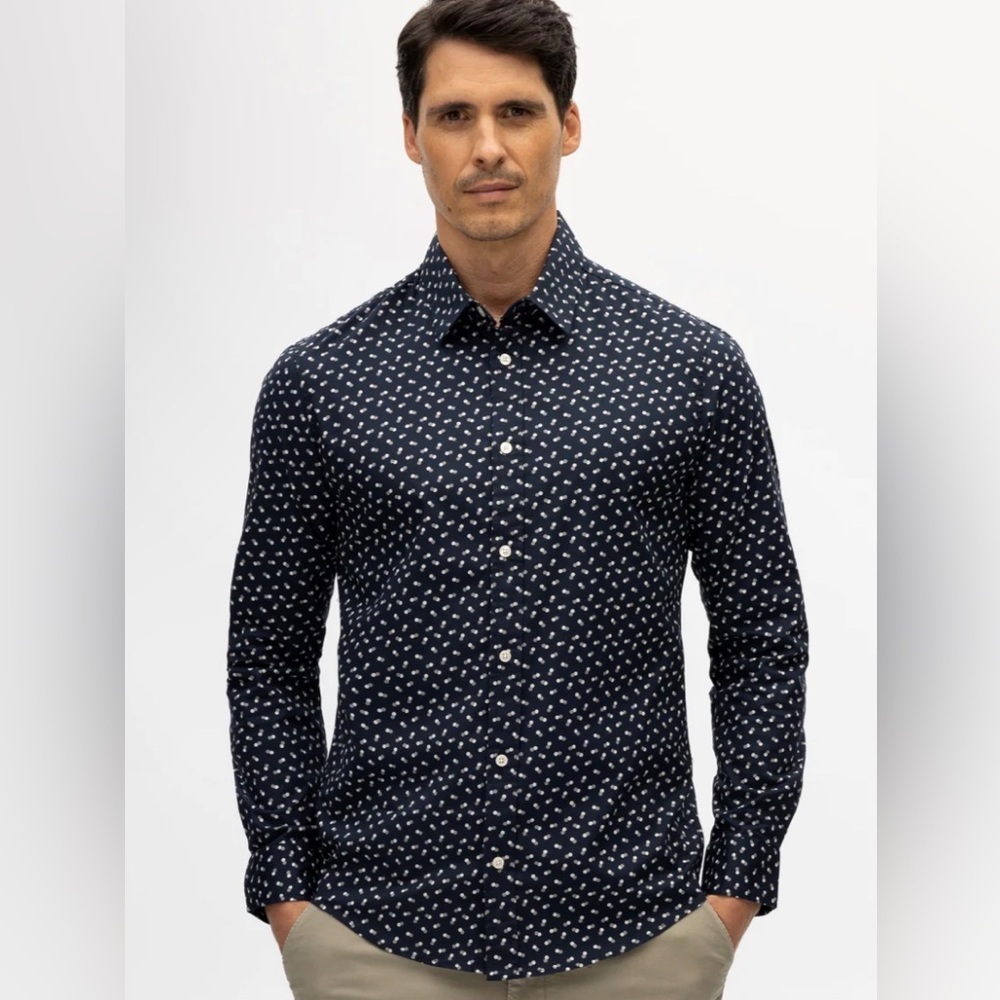 Julian and Mark RYAN GEO DOT PRINT SHIRT Navy NEW in Original Packaging